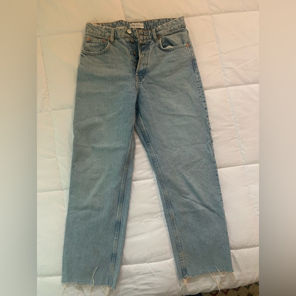 Zara High Waisted Straight Fit Jeans
